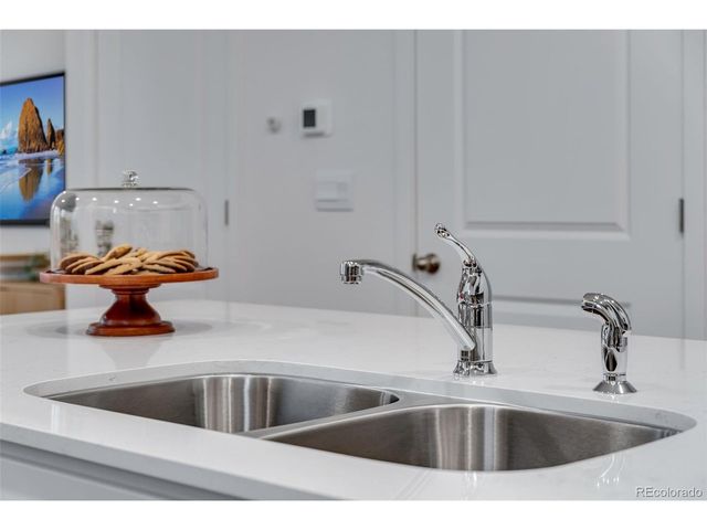 9821 Bahama St, Commerce City, CO 80022