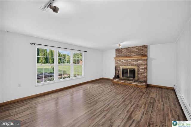 1160 BRENTWOOD AVE, Bethlehem, PA 18017
