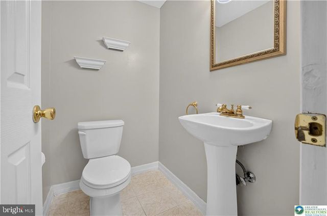1160 BRENTWOOD AVE, Bethlehem, PA 18017
