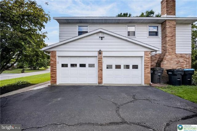 1160 BRENTWOOD AVE, Bethlehem, PA 18017