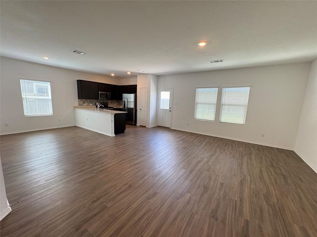 566 Gabbro GDNS, Maxwell, TX 78656