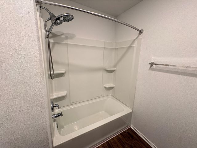 566 Gabbro GDNS, Maxwell, TX 78656