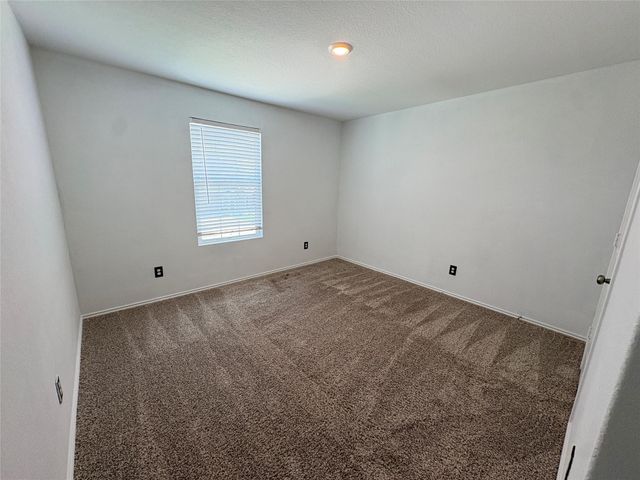 566 Gabbro GDNS, Maxwell, TX 78656