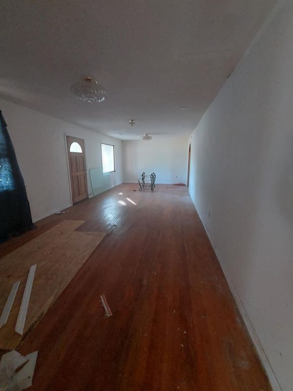 Image 3 of property listing at 2204 Rifle Range Road, Mount Pleasant, SC 29466