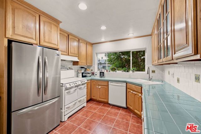 3166 S Sepulveda Boulevard 6, Los Angeles, CA 90034