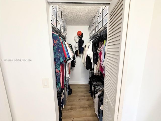 1100 SW 109th Ave, Pembroke Pines, FL 33025