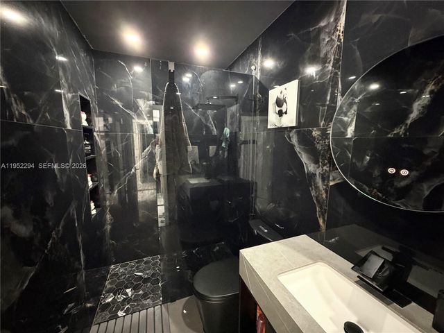 1100 SW 109th Ave, Pembroke Pines, FL 33025