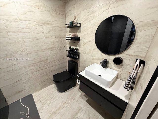 1100 SW 109th Ave, Pembroke Pines, FL 33025