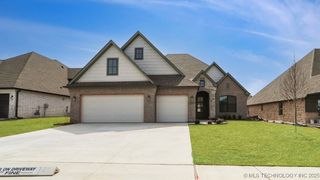 7205 E Oakland Street, Broken Arrow, OK 74014