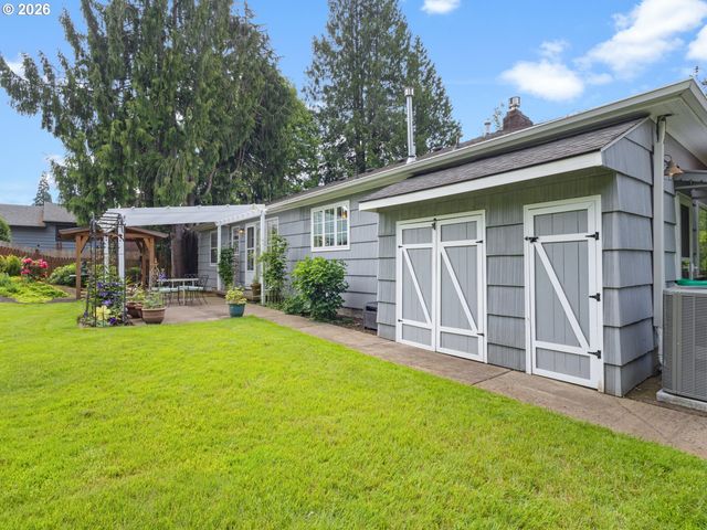 5025 Sw VERMONT St, Portland, OR 97219