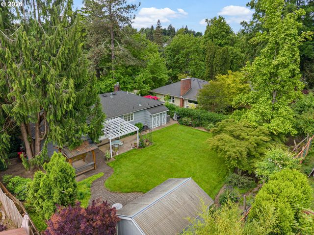 5025 Sw VERMONT St, Portland, OR 97219
