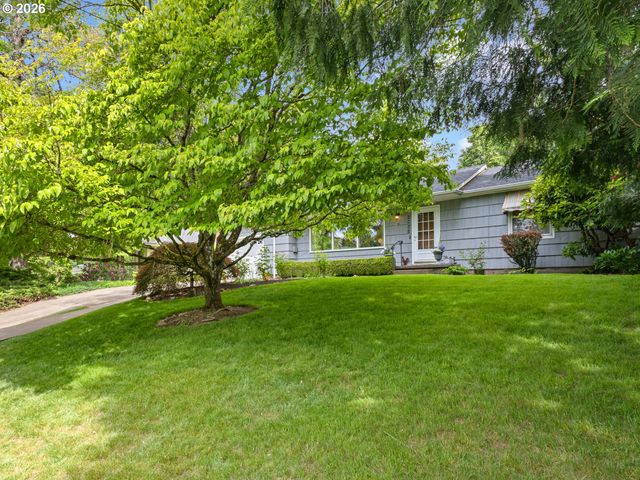 5025 Sw VERMONT St, Portland, OR 97219