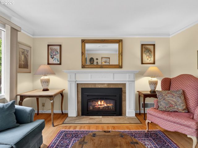 5025 Sw VERMONT St, Portland, OR 97219
