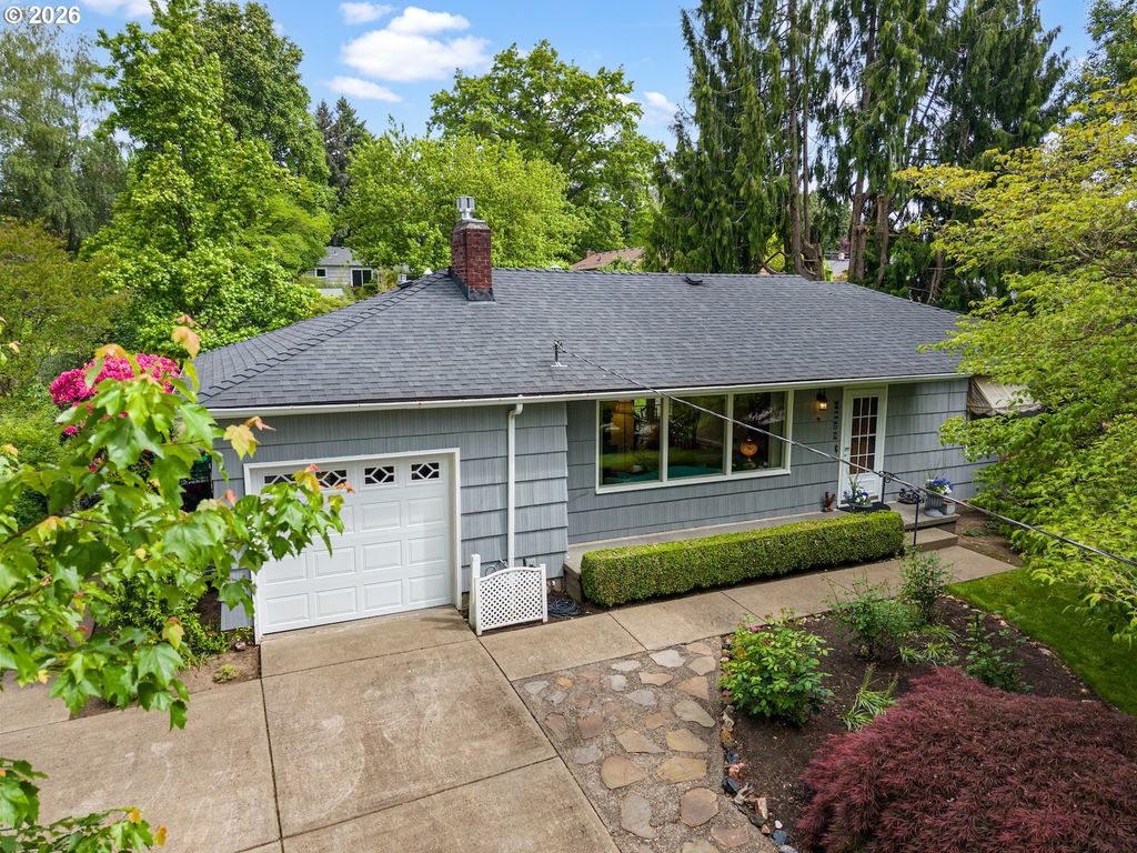5025 Sw VERMONT St, Portland, OR 97219