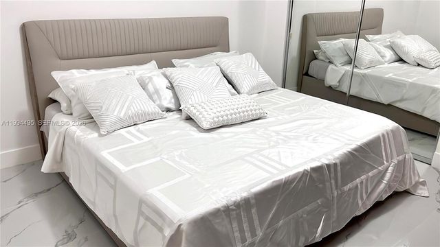 3701 N Country Club Dr 1505, Aventura, FL 33180