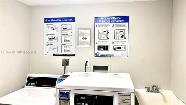 3701 N Country Club Dr 1505, Aventura, FL 33180