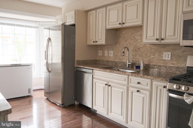 6316 JOHN CHARLES LNDG, Centreville, VA 20121
