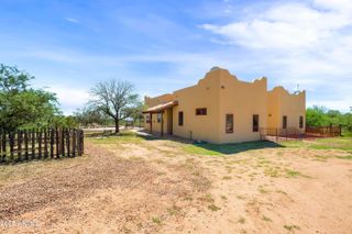 8800 E CUERVOS VIEJOS Trail, Hereford, AZ 85615