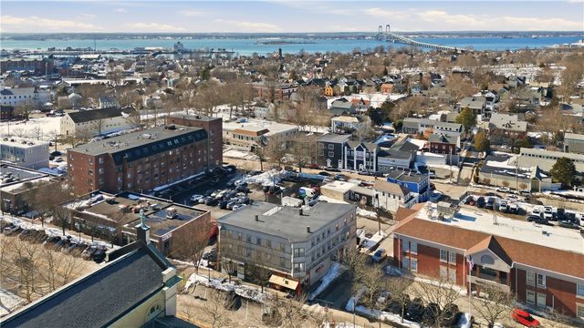 102 Broadway 2B, Newport, RI 02840