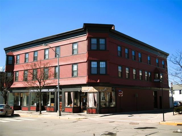 102 Broadway 2B, Newport, RI 02840