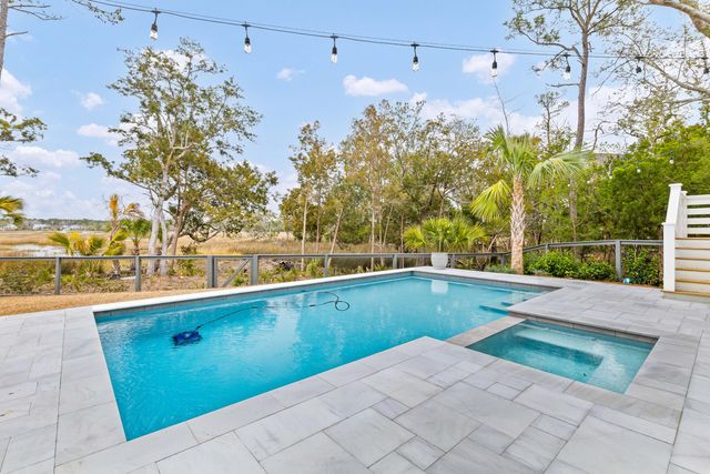 3574 Clambank Drive, Mount Pleasant, SC 29466