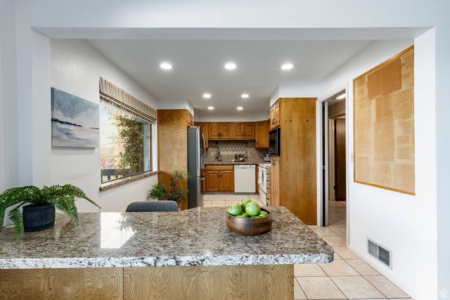 3612 E AURORA CIR, Salt Lake City, UT 84124