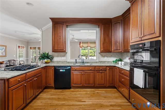 2855 Oak Point Ln, Richmond, VA 23233