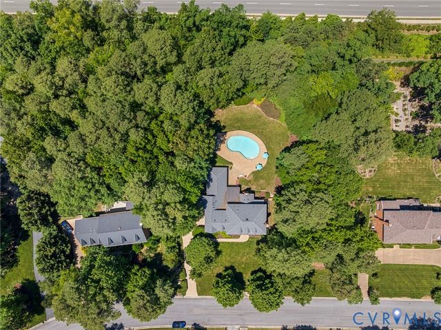 2855 Oak Point Ln, Richmond, VA 23233