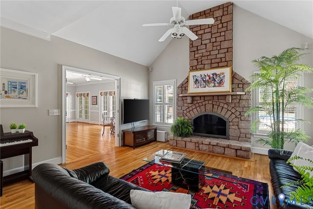 2855 Oak Point Ln, Richmond, VA 23233