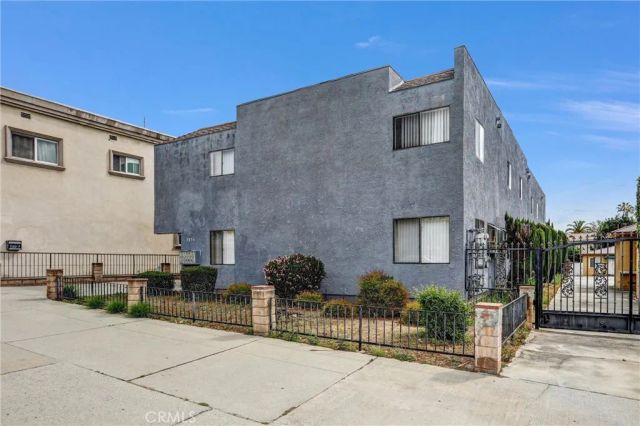 1836 N Allen, Pasadena, CA 91104