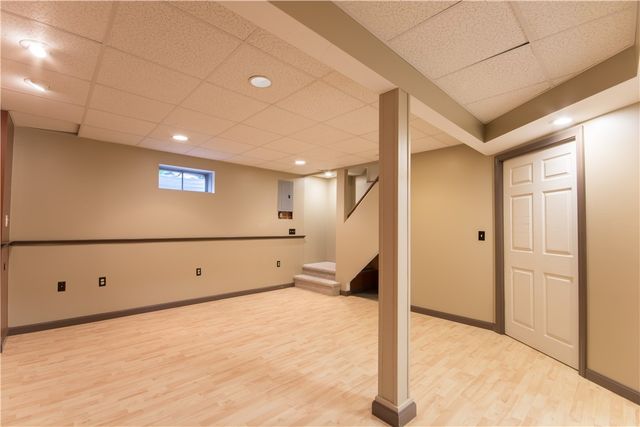 5804 Post Road 8, Warwick, RI 02818