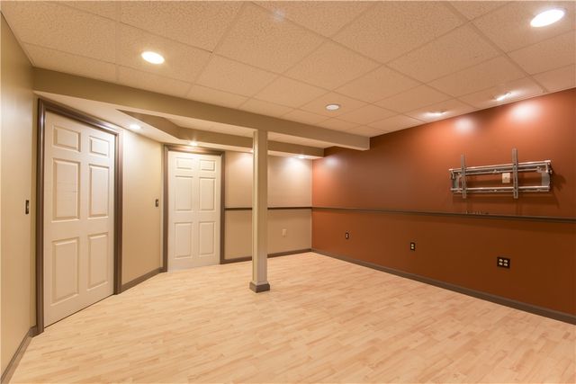 5804 Post Road 8, Warwick, RI 02818