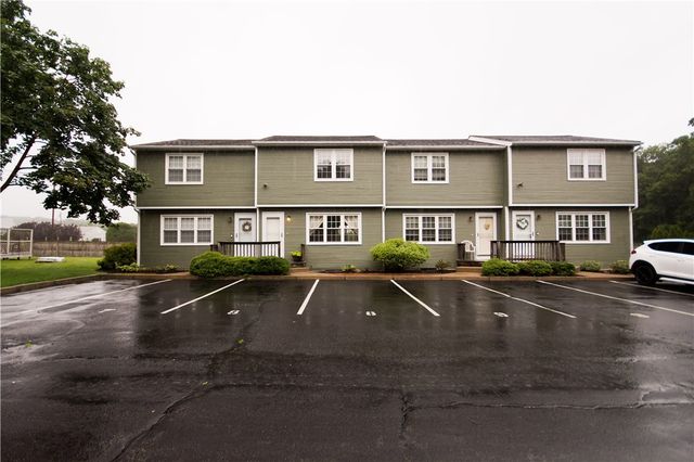 5804 Post Road 8, Warwick, RI 02818