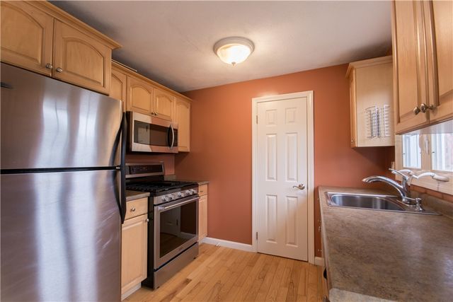 5804 Post Road 8, Warwick, RI 02818