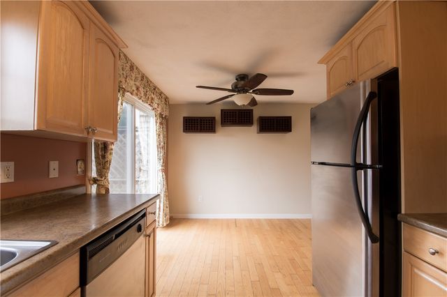 5804 Post Road 8, Warwick, RI 02818