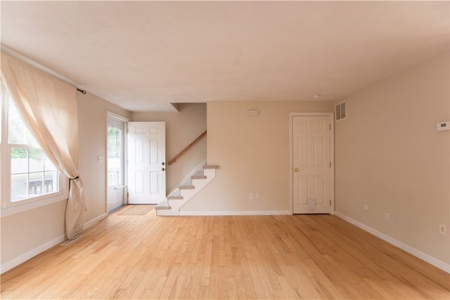 5804 Post Road 8, Warwick, RI 02818