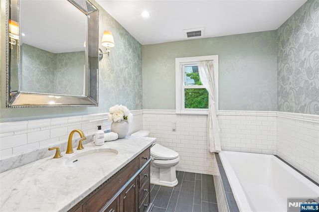 445 Alpine Terrace, Ridgewood, NJ 07450