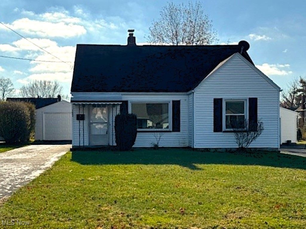 1643 Everett Avenue, Youngstown, OH 44514