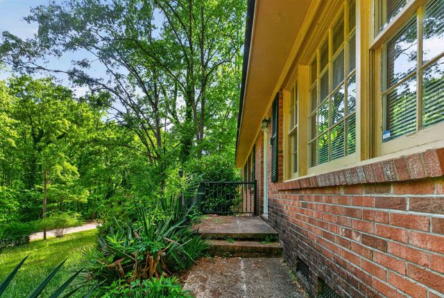 482 Carolyn Dr, Spartanburg, SC 29306