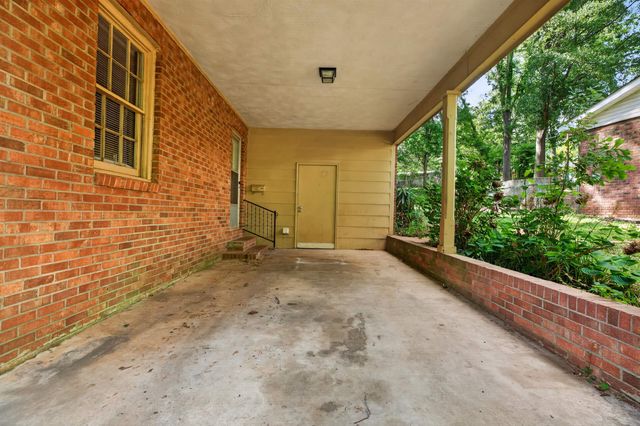 482 Carolyn Dr, Spartanburg, SC 29306