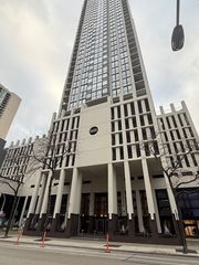 1122 N Clark Street P349, Chicago, IL 60610