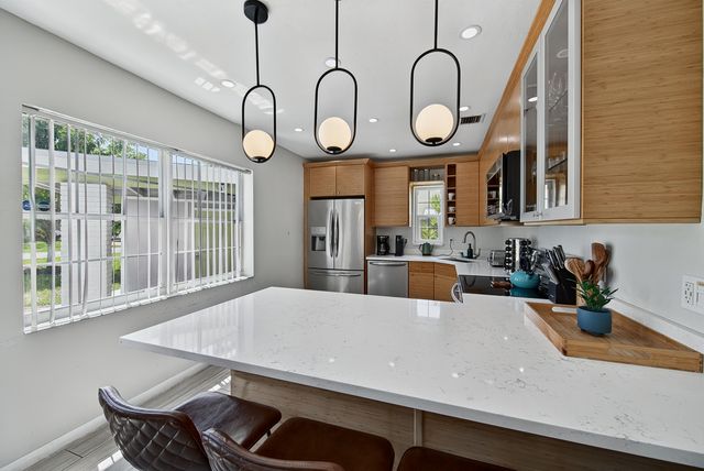 201 NE 16th Court, Fort Lauderdale, FL 33305