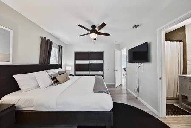 201 NE 16th Court, Fort Lauderdale, FL 33305