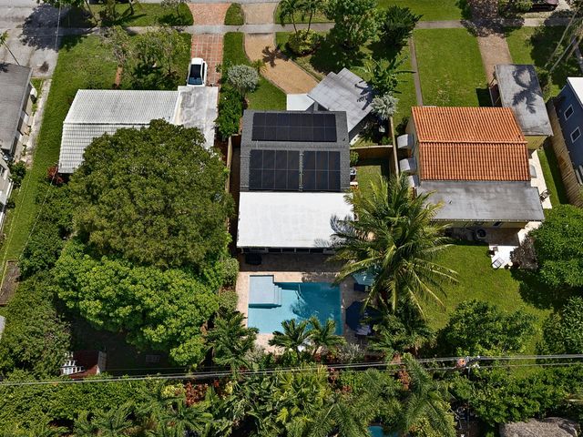 201 NE 16th Court, Fort Lauderdale, FL 33305