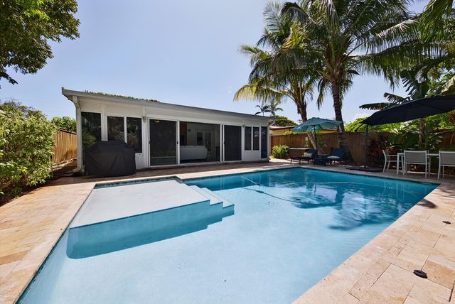 201 NE 16th Court, Fort Lauderdale, FL 33305