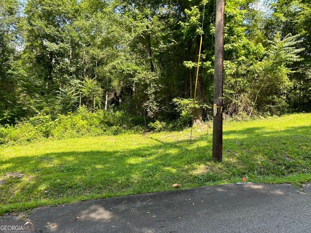 2585 Timberland Drive NE, Conyers, GA 30012