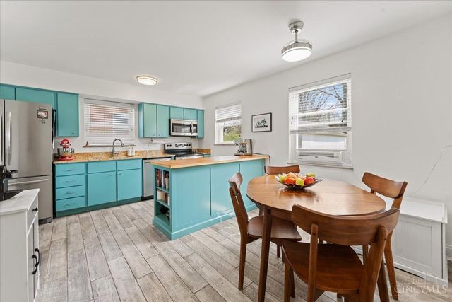 10019 Zig Zag Road, Montgomery, OH 45242