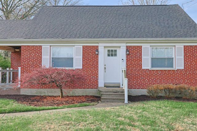 10019 Zig Zag Road, Montgomery, OH 45242