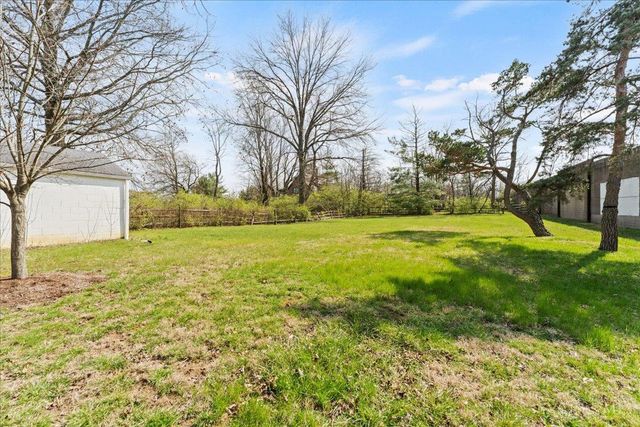 10019 Zig Zag Road, Montgomery, OH 45242