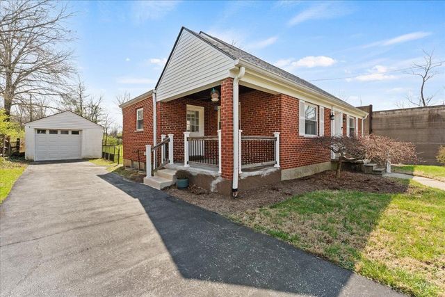 10019 Zig Zag Road, Montgomery, OH 45242